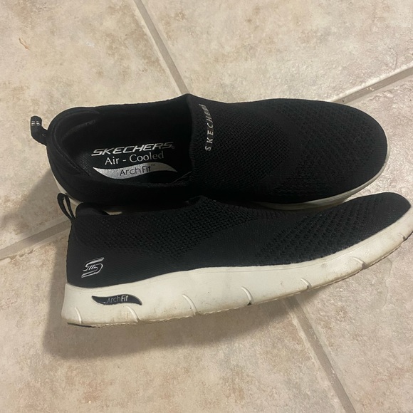 Skechers Women's ARCH FIT REFINE DON'T GO Sneaker US size 7.5 - Picture 5 of 6